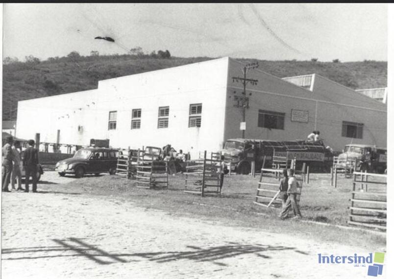 004 - Pátio industrial